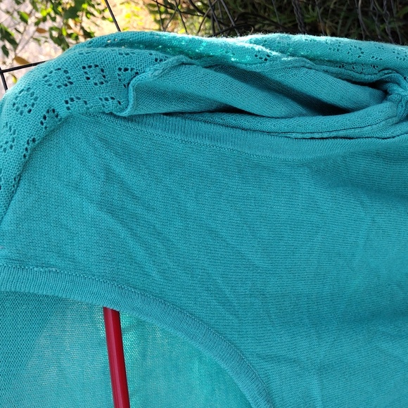 Sweater - Picture 5 of 7